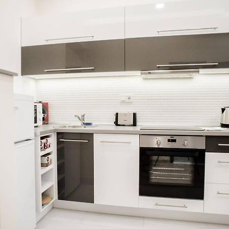 New Luxury Apartment In The Center With A/C Budapeste Exterior foto