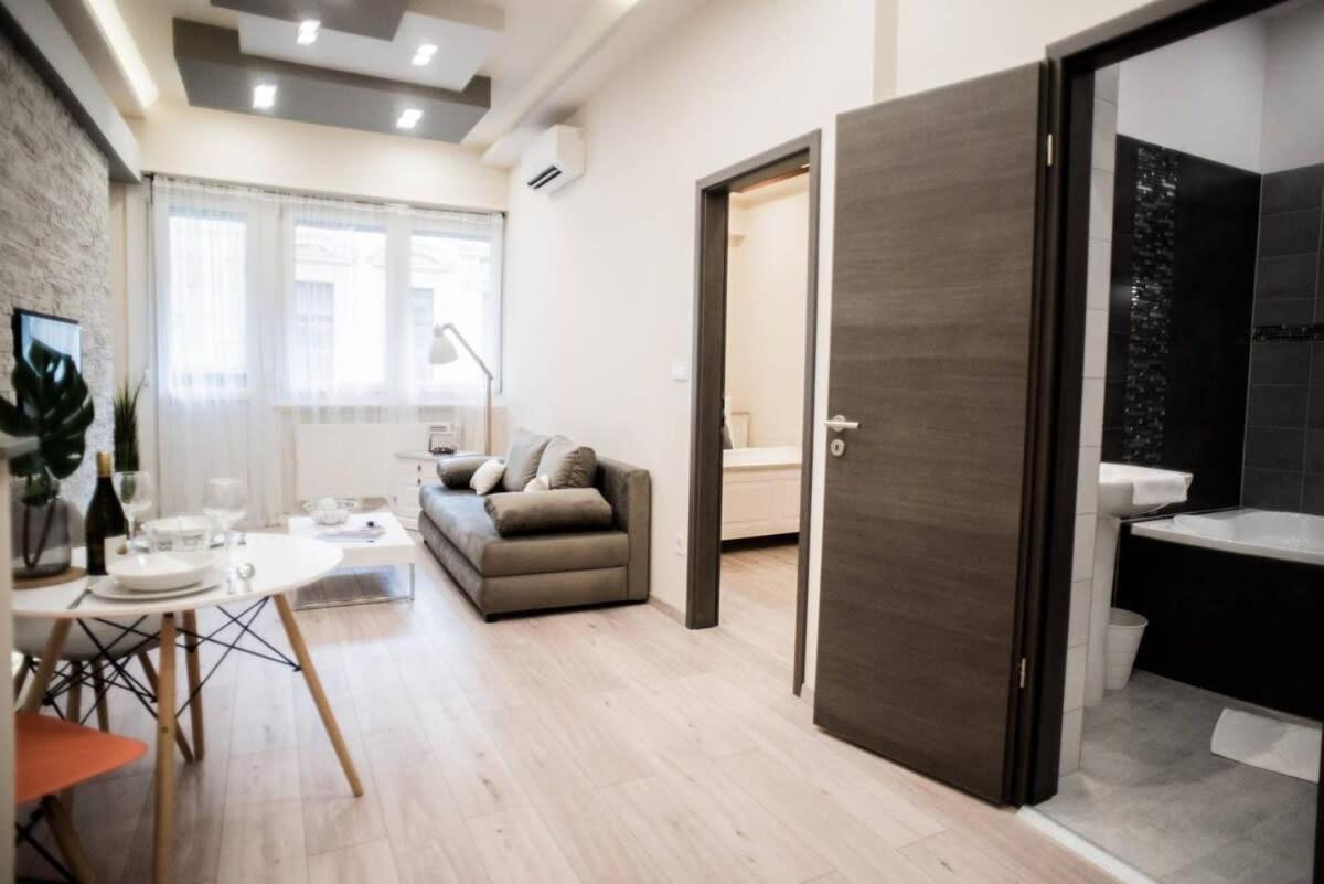 New Luxury Apartment In The Center With A/C Budapeste Exterior foto